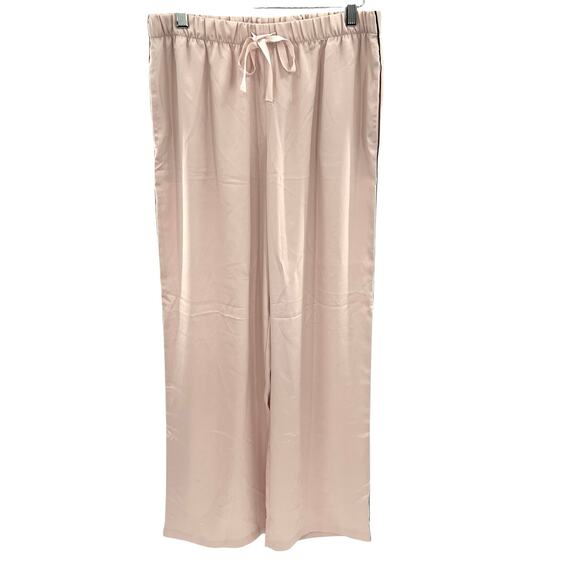 Victoria’s Secret women’s pastel pink satin pajama set - Picture 5 of 16